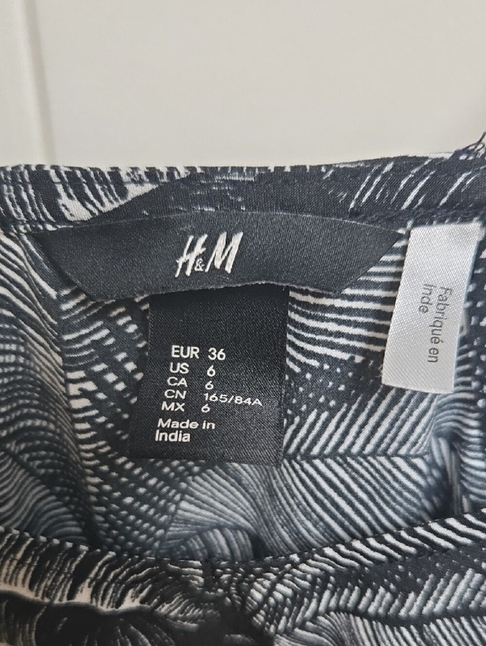 H&M Black & White Tropical Leaf Summer Spaghetti-Strap Light Dress Women's 6 - Picture 2 of 5